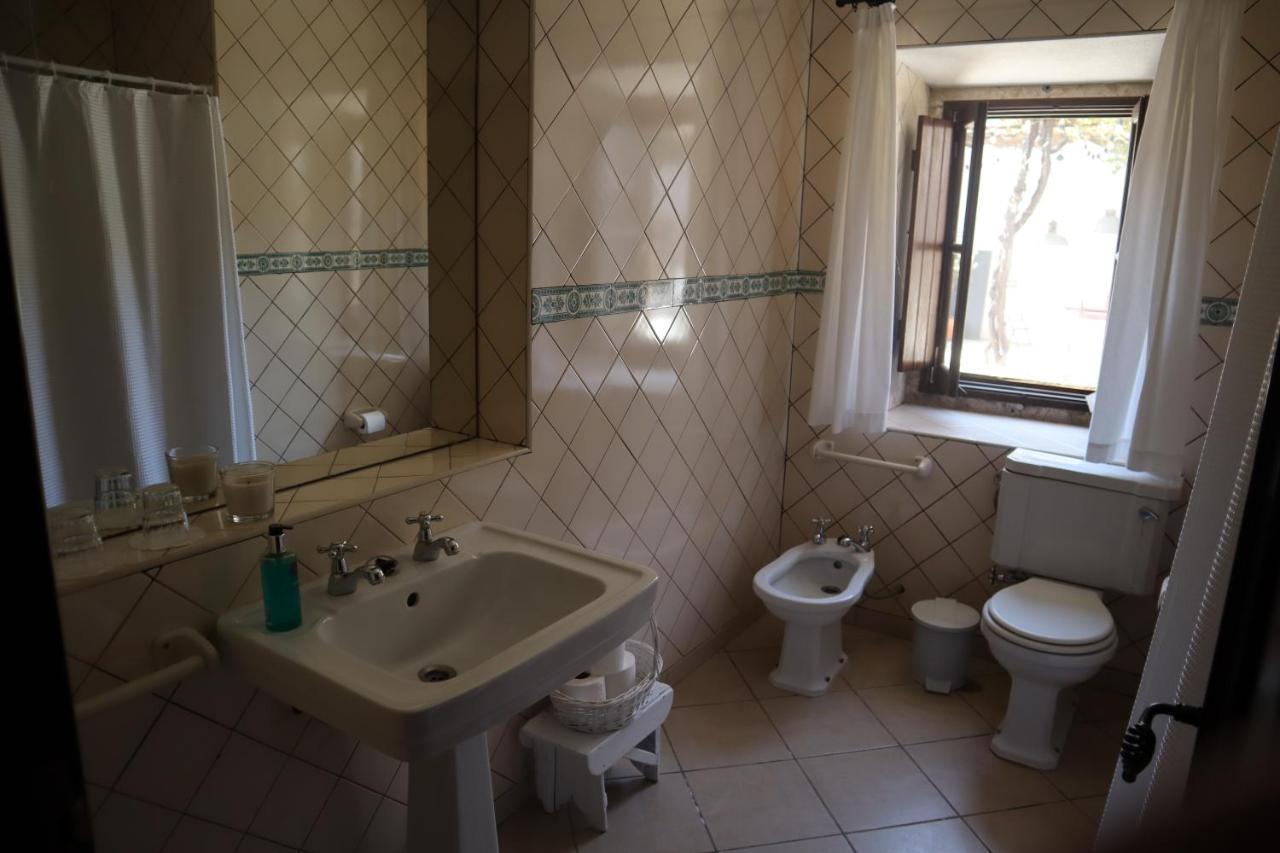 Os Agostos Bed & Breakfast エクステリア 写真