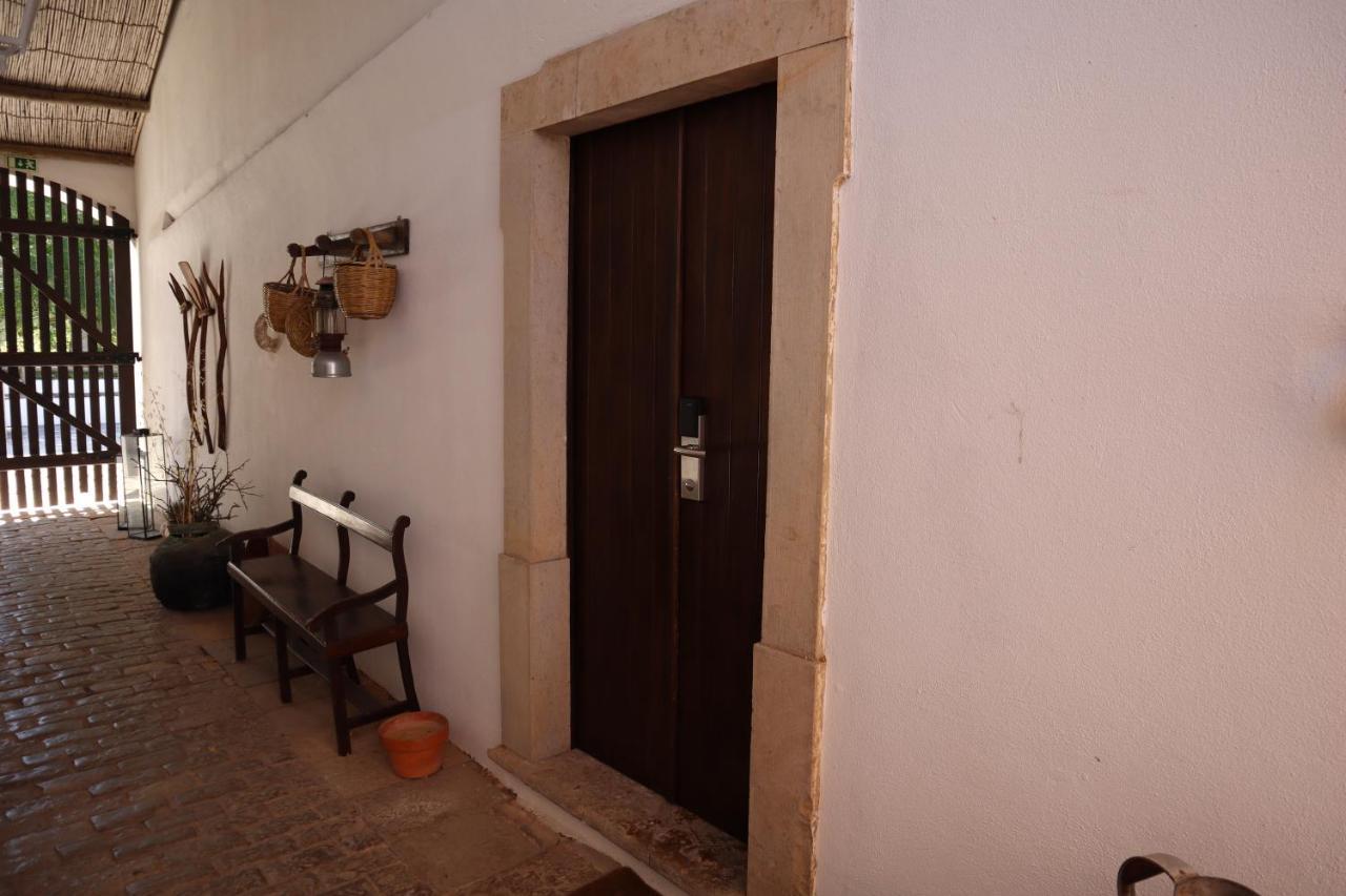 Os Agostos Bed & Breakfast エクステリア 写真